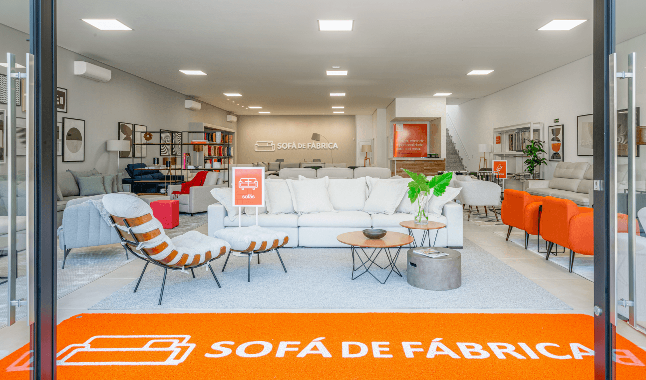 Sofá de Fábrica especialista em sofás
